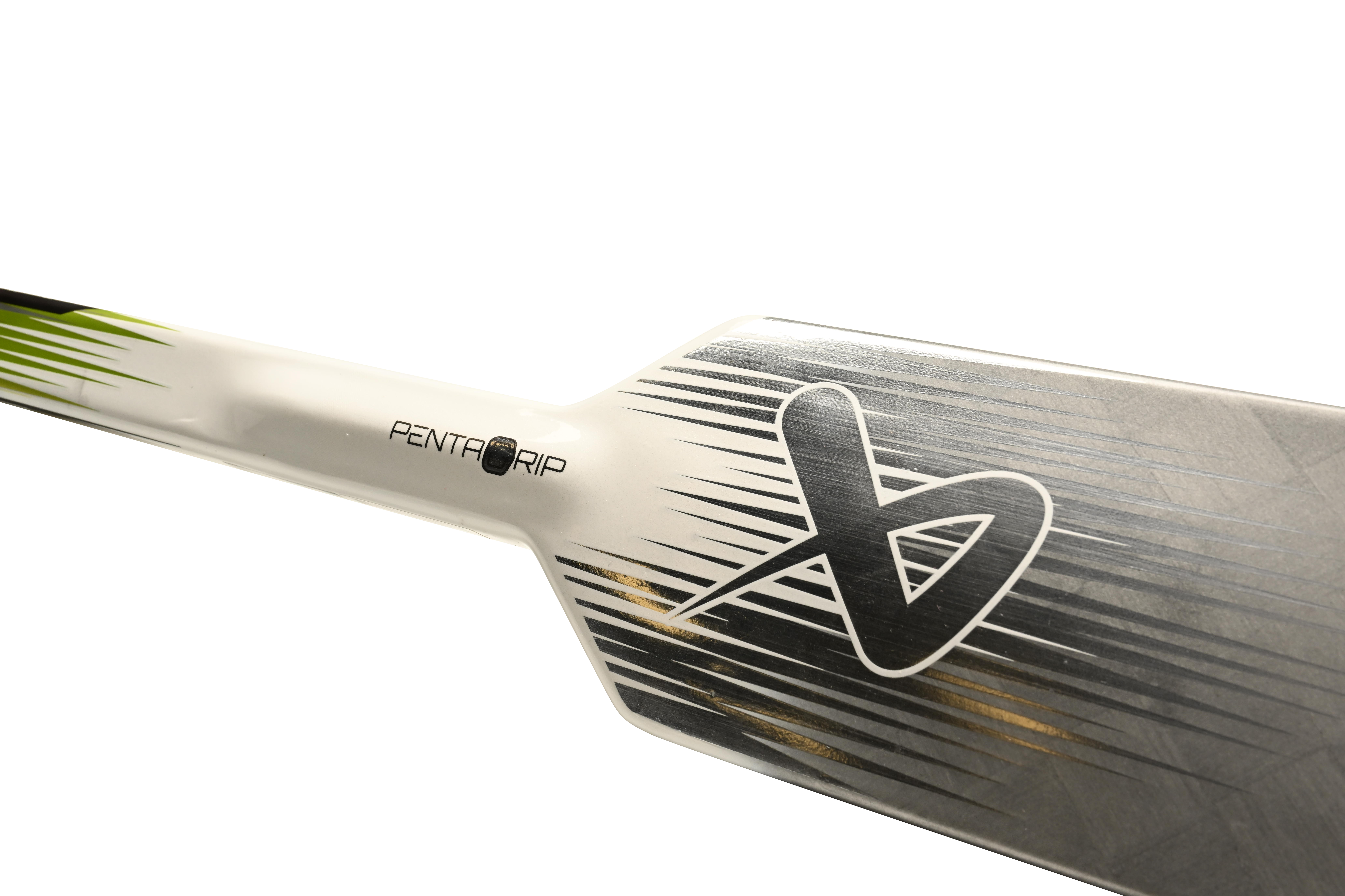 1061740_BTH23_GOAL-STICKS_HYPERLITE2_SR_Pentagrip-detail_01