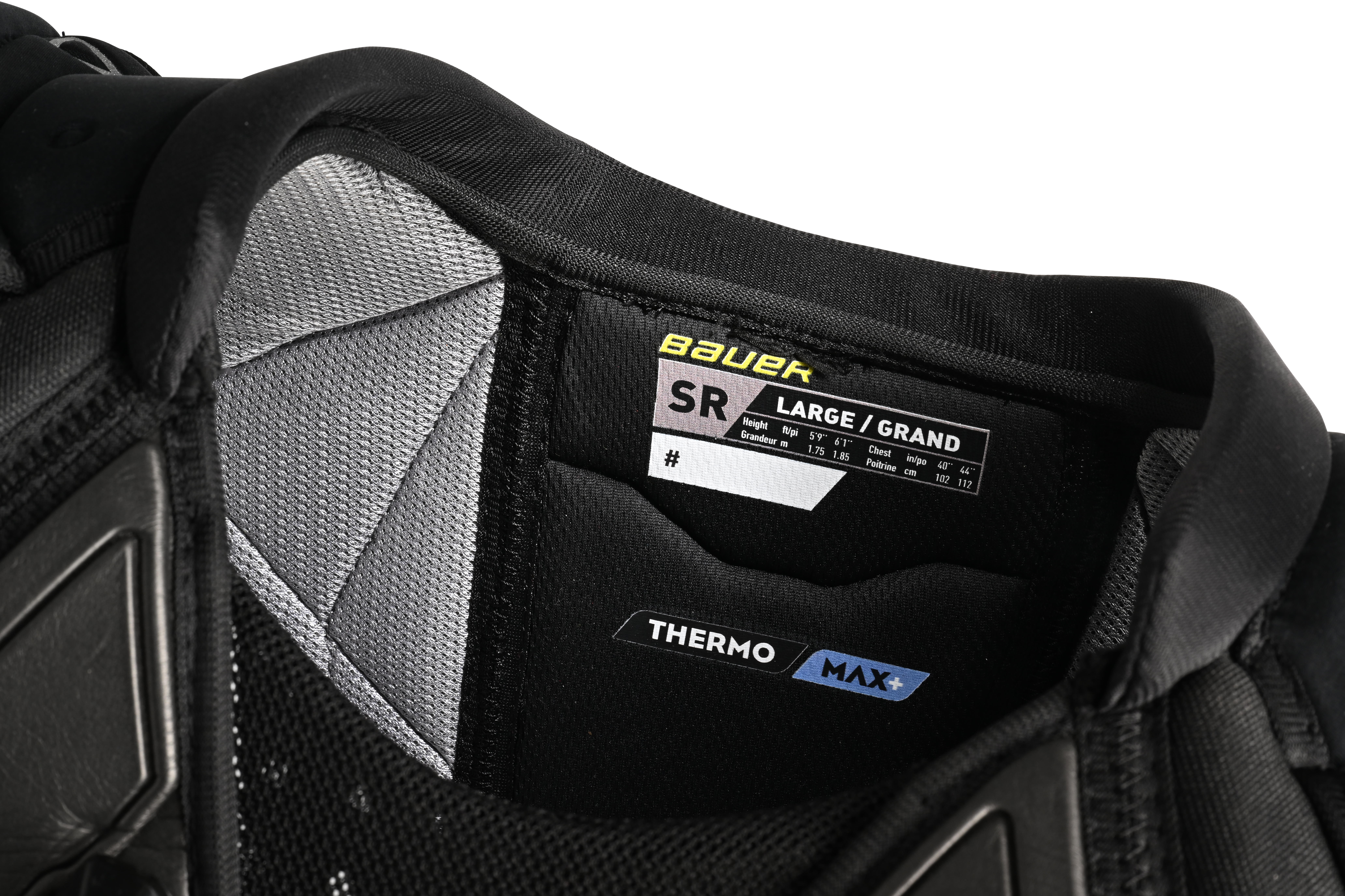 1061864_BTH23_PROTECTIVE-SHOULDER_SUPREME_M5PRO_SR_lining-detail